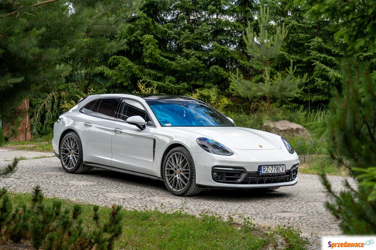 Porsche Panamera 2022