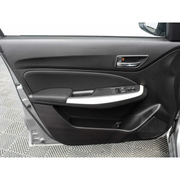 Suzuki Swift  Hatchback 2023,  1.2 benzyna - Na sprzedaż za 54 850 zł - Gdańsk - zdjęcie 9