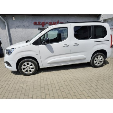 Opel Combo  Kombi 2023,  1.5 diesel, automat - Na sprzedaż za 63 000 zł - Zgierz - zdjęcie 3