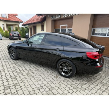 BMW 3GT  Liftback 2017,  2.0 diesel, automat - Na sprzedaż za 55 900 zł - Orzech - zdjęcie 9