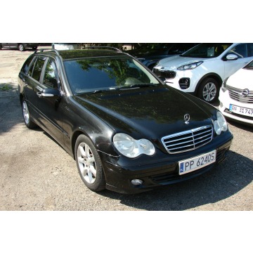 Mercedes - Benz C-klasa  Kombi 2005,  1.8 benzyna - Na sprzedaż za 12 500 zł - Piła - zdjęcie 2