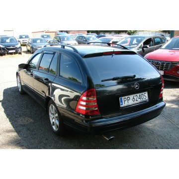 Mercedes - Benz C-klasa  Kombi 2005,  1.8 benzyna - Na sprzedaż za 12 500 zł - Piła - zdjęcie 4