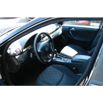 Mercedes - Benz C-klasa  Kombi 2005,  1.8 benzyna - Na sprzedaż za 12 500 zł - Piła - zdjęcie 5