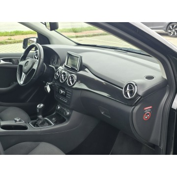Mercedes - Benz B-klasa  Hatchback 2013,  1.8 diesel - Na sprzedaż za 25 900 zł - Piekoszów - zdjęcie 9