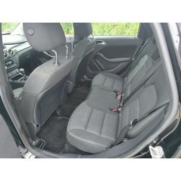 Mercedes - Benz B-klasa  Hatchback 2013,  1.8 diesel - Na sprzedaż za 25 900 zł - Piekoszów - zdjęcie 7