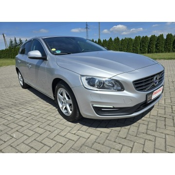 Volvo V60  Kombi 2017,  2.0 diesel, automat - Na sprzedaż za 37 900 zł - Kutno - zdjęcie 2
