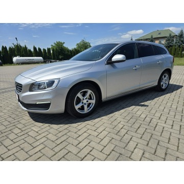Volvo V60  Kombi 2017,  2.0 diesel, automat - Na sprzedaż za 37 900 zł - Kutno - zdjęcie 7