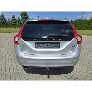 Volvo V60  Kombi 2017,  2.0 diesel, automat - Na sprzedaż za 37 900 zł - Kutno - zdjęcie 10