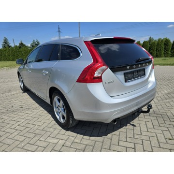 Volvo V60  Kombi 2017,  2.0 diesel, automat - Na sprzedaż za 37 900 zł - Kutno - zdjęcie 12