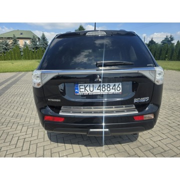 Mitsubishi Outlander  SUV 2013,  2.0 hybryda, automat - Na sprzedaż za 35 900 zł - Kutno - zdjęcie 11