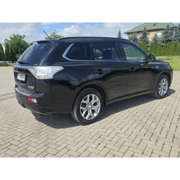 Mitsubishi Outlander  SUV 2013,  2.0 hybryda, automat - Na sprzedaż za 35 900 zł - Kutno - zdjęcie 10