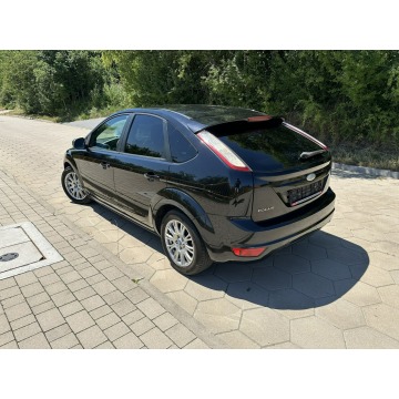 Ford Focus  Hatchback 2009,  1.6 benzyna - Na sprzedaż za 15 999 zł - Gostyń - zdjęcie 4