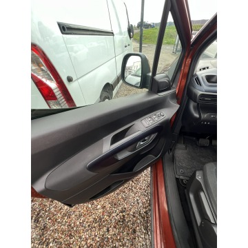Peugeot Rifter  Minivan/Van 2019,  1.5 diesel, automat - Na sprzedaż za 54 900 zł - Słupsk - zdjęcie 9