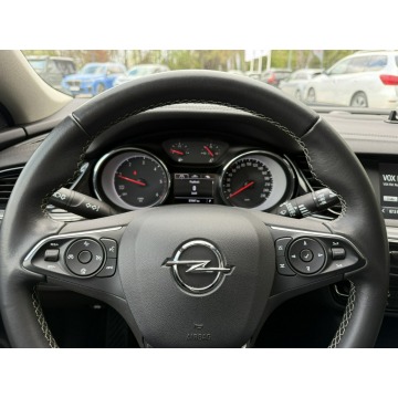 Opel Insignia  Kombi 2019,  2.0 diesel, automat - Na sprzedaż za 59 800 zł - Pęcice - zdjęcie 4