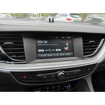 Opel Insignia  Kombi 2019,  2.0 diesel, automat - Na sprzedaż za 59 800 zł - Pęcice - zdjęcie 6