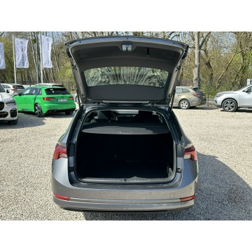 Skoda Octavia  Hatchback 2022,  2.0 diesel, automat - Na sprzedaż za 66 800 zł - Pęcice - zdjęcie 9