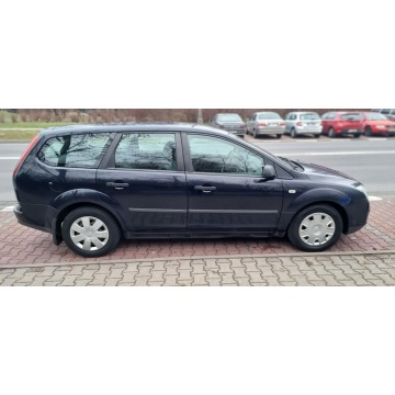 Ford Focus  Kombi 2005,  1.6 benzyna - Na sprzedaż za 5 200,00 zł - Warszawa - zdjęcie 2