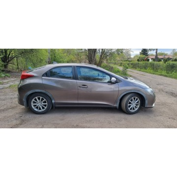 Honda Civic  Hatchback 2012,  1.8 benzyna - Na sprzedaż za 26 999 zł - Warszawa - zdjęcie 4