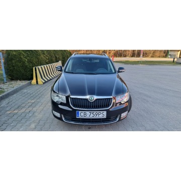 Skoda Superb  Kombi 2012,  1.6 diesel - Na sprzedaż za 19 999 zł - Warszawa - zdjęcie 2