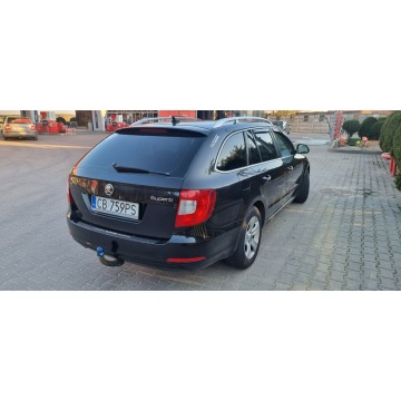 Skoda Superb  Kombi 2012,  1.6 diesel - Na sprzedaż za 19 999 zł - Warszawa - zdjęcie 5