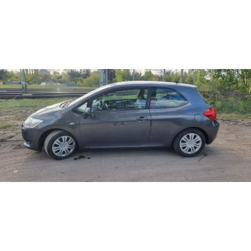 Toyota Auris  Hatchback 2007,  1.6 benzyna - Na sprzedaż za 11 700 zł - Warszawa - zdjęcie 8