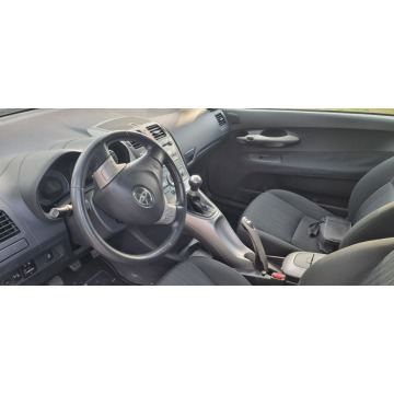 Toyota Auris  Hatchback 2007,  1.6 benzyna - Na sprzedaż za 11 700 zł - Warszawa - zdjęcie 9