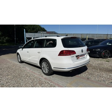 Volkswagen Passat  Kombi 2011,  2.0 diesel, automat - Na sprzedaż za 18 997 zł - Gdańsk - zdjęcie 10