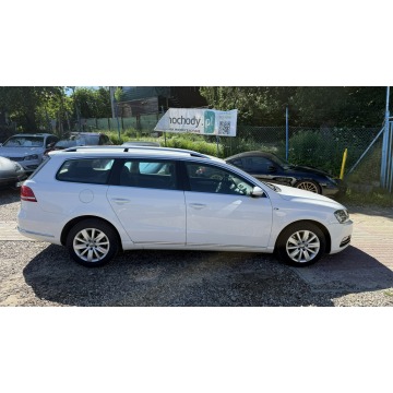 Volkswagen Passat  Kombi 2011,  2.0 diesel, automat - Na sprzedaż za 18 997 zł - Gdańsk - zdjęcie 12