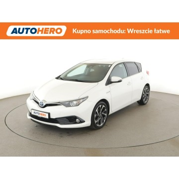 Toyota Auris - navi kamera tempomat klima-auto.