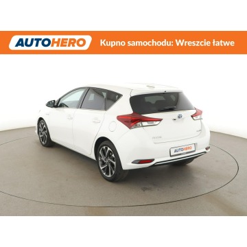 Toyota Auris  Hatchback 2017,  1.8 hybryda, automat - Na sprzedaż za 50 600 zł - Warszawa - zdjęcie 4