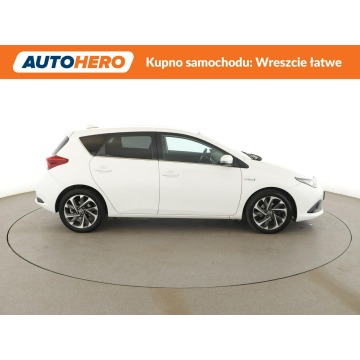 Toyota Auris  Hatchback 2017,  1.8 hybryda, automat - Na sprzedaż za 50 600 zł - Warszawa - zdjęcie 9