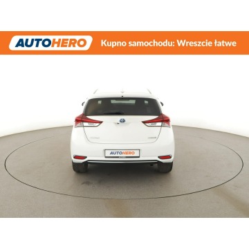 Toyota Auris  Hatchback 2017,  1.8 hybryda, automat - Na sprzedaż za 50 600 zł - Warszawa - zdjęcie 6