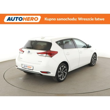 Toyota Auris  Hatchback 2017,  1.8 hybryda, automat - Na sprzedaż za 50 600 zł - Warszawa - zdjęcie 7