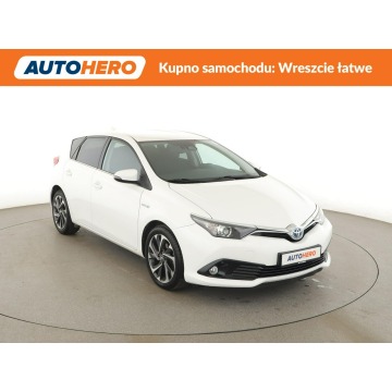 Toyota Auris  Hatchback 2017,  1.8 hybryda, automat - Na sprzedaż za 50 600 zł - Warszawa - zdjęcie 10