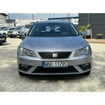 Seat Leon  Kombi 2019,  1.0 benzyna - Na sprzedaż za 39 900 zł - Pęcice - zdjęcie 2