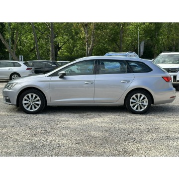 Seat Leon  Kombi 2019,  1.0 benzyna - Na sprzedaż za 39 900 zł - Pęcice - zdjęcie 4