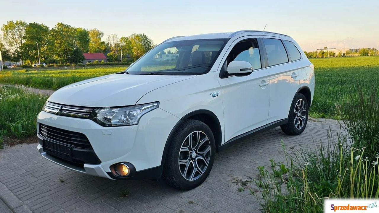 Mitsubishi Outlander 2016