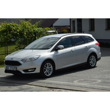 Ford Focus  Kombi 2015,  1.6 diesel - Na sprzedaż za 25 900 zł - Majdan Sieniawski - zdjęcie 3