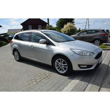 Ford Focus  Kombi 2015,  1.6 diesel - Na sprzedaż za 25 900 zł - Majdan Sieniawski - zdjęcie 8
