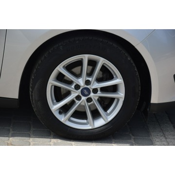 Ford Focus  Kombi 2015,  1.6 diesel - Na sprzedaż za 25 900 zł - Majdan Sieniawski - zdjęcie 10