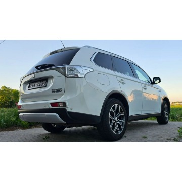 Mitsubishi Outlander  SUV 2016,  2.0 hybryda, automat - Na sprzedaż za 48 200 zł - Płock - zdjęcie 8