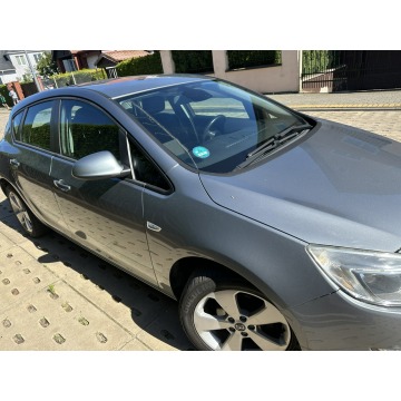 Opel Astra  Hatchback 2011,  1.4 benzyna - Na sprzedaż za 15 500 zł - Wejherowo - zdjęcie 3