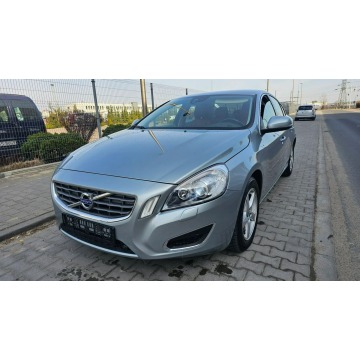 Volvo S60  Sedan/Limuzyna 2011,  1.6 diesel - Na sprzedaż za 26 200 zł - Płock - zdjęcie 4