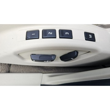 Volvo S60  Sedan/Limuzyna 2011,  1.6 diesel - Na sprzedaż za 26 200 zł - Płock - zdjęcie 7