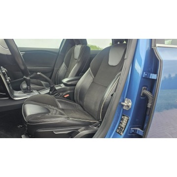 Volvo V40  Liftback 2018,  2.0 diesel - Na sprzedaż za 42 200 zł - Płock - zdjęcie 10
