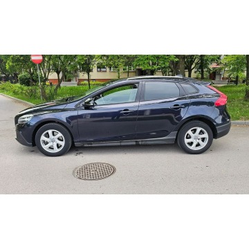 Volvo V40  Liftback 2015,  2.0 diesel - Na sprzedaż za 36 200 zł - Płock - zdjęcie 2