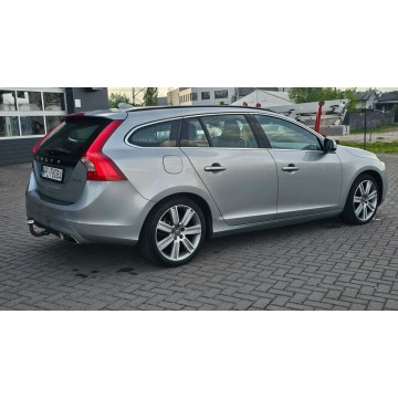 Volvo V60  Kombi 2016,  2.0 benzyna, automat - Na sprzedaż za 42 100 zł - Płock - zdjęcie 2
