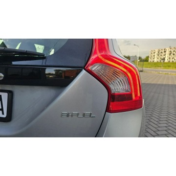Volvo V60  Kombi 2016,  2.0 benzyna, automat - Na sprzedaż za 42 100 zł - Płock - zdjęcie 9