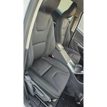 Volvo V60  Kombi 2016,  2.0 benzyna, automat - Na sprzedaż za 42 100 zł - Płock - zdjęcie 12