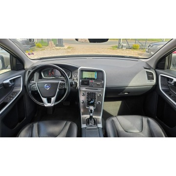 Volvo   SUV 2015,  2.0 diesel, automat - Na sprzedaż za 49 200 zł - Płock - zdjęcie 9